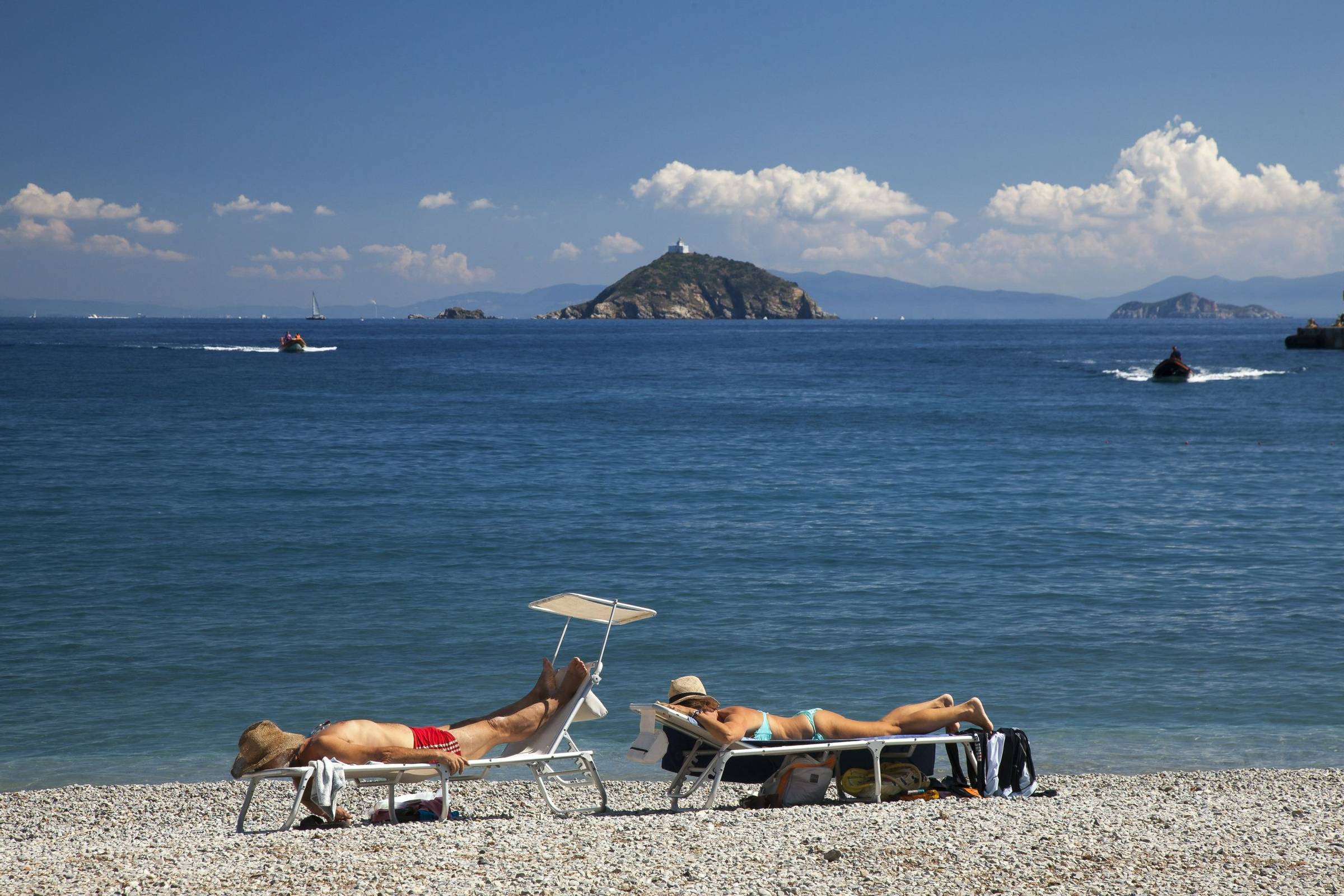 Elba Island beach life